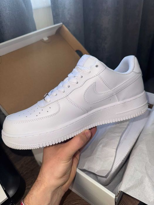 NIKE обувки Air Force 1 '07 White