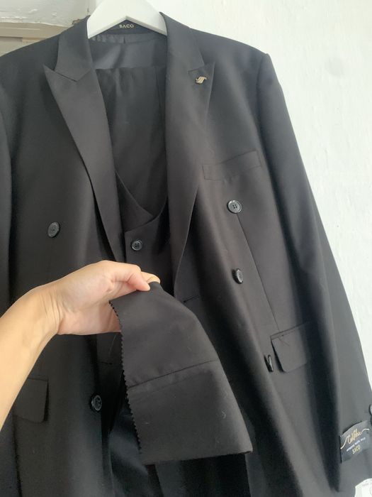 Костюмы. Тёмный синий и чёрный