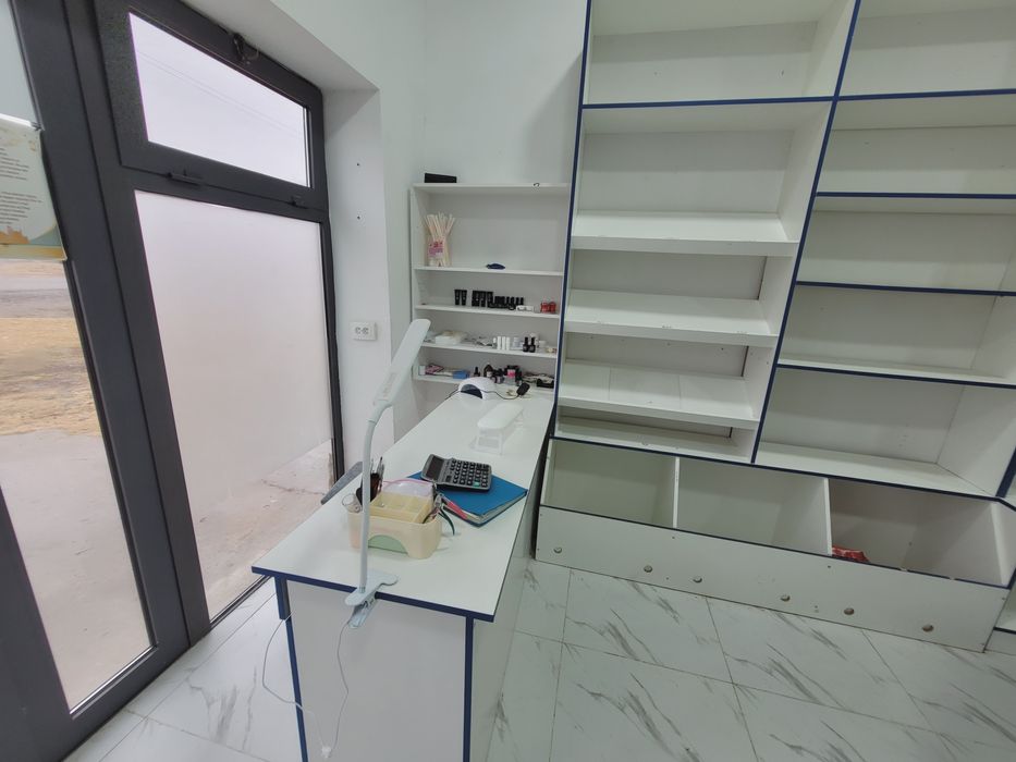 Мебель на магазин