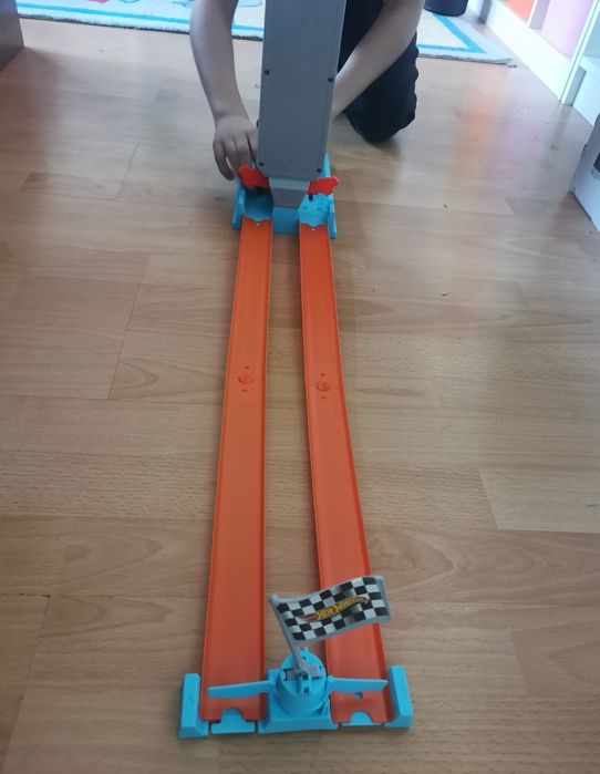 3 броя писти Hot Wheels