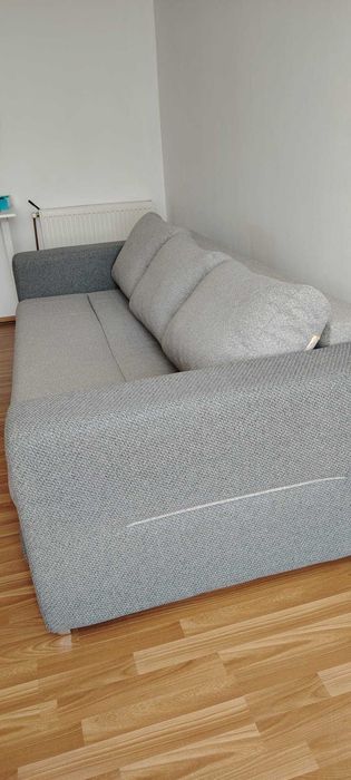 Vând canapea extensibila Laguna