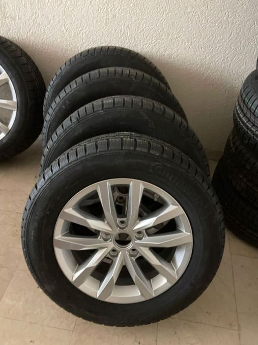 Гуми с джанти чисто нови 16 и 17 цола