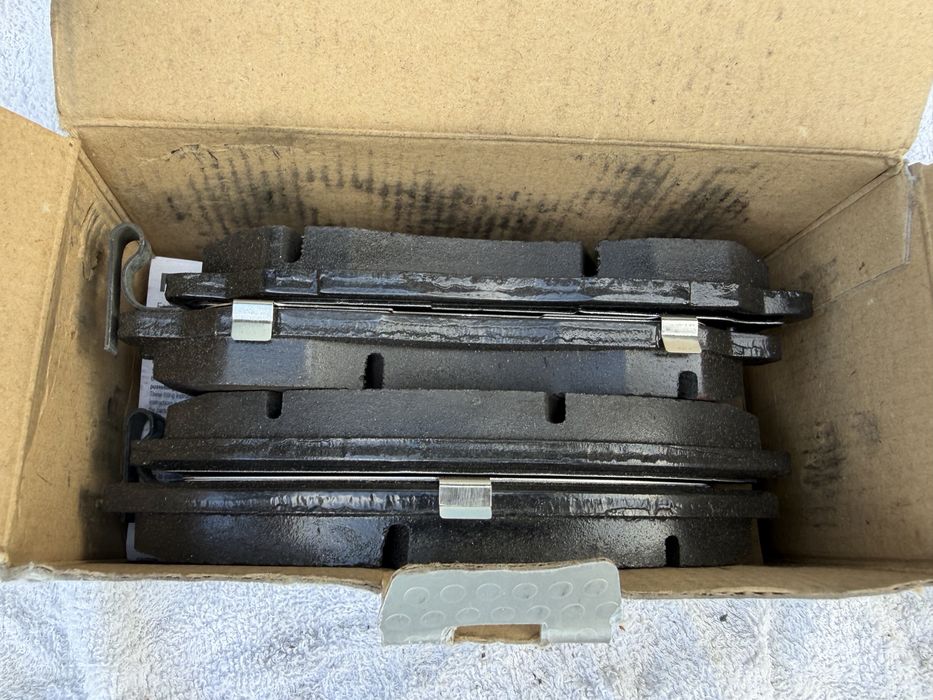 Нови предни накладки ROADHOUSE Hyundai Trajet H1 Santa Fe WVA 23569