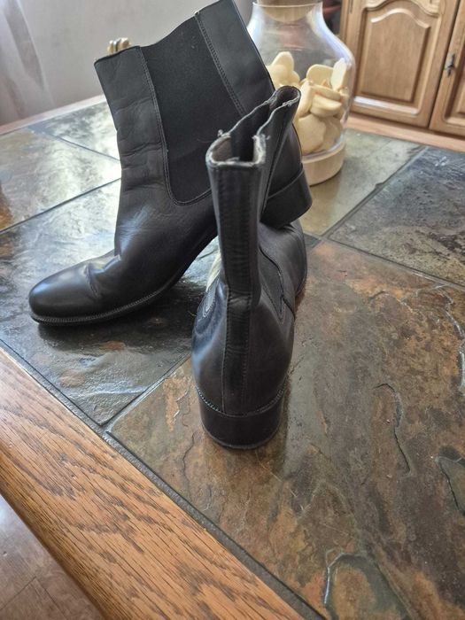 Botine negre piele
