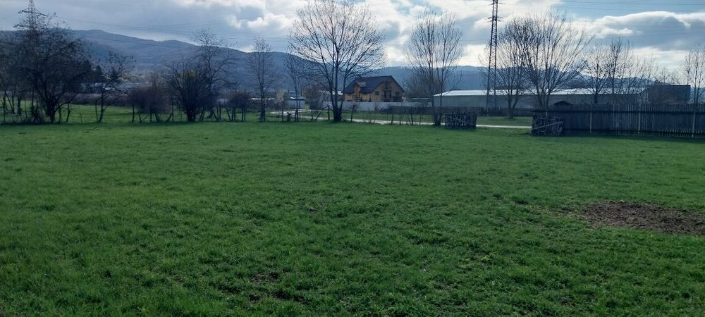 Teren de vânzare