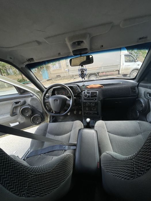 lada 2110 бензин продаю