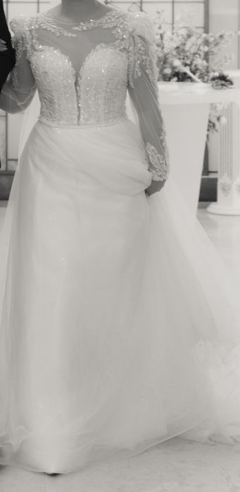 Свадебное платье