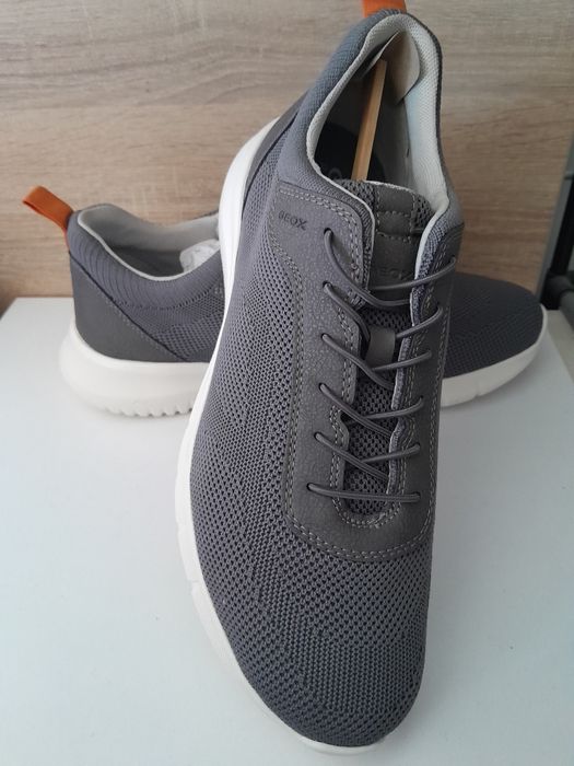 Geox negri sau gri marimea 41