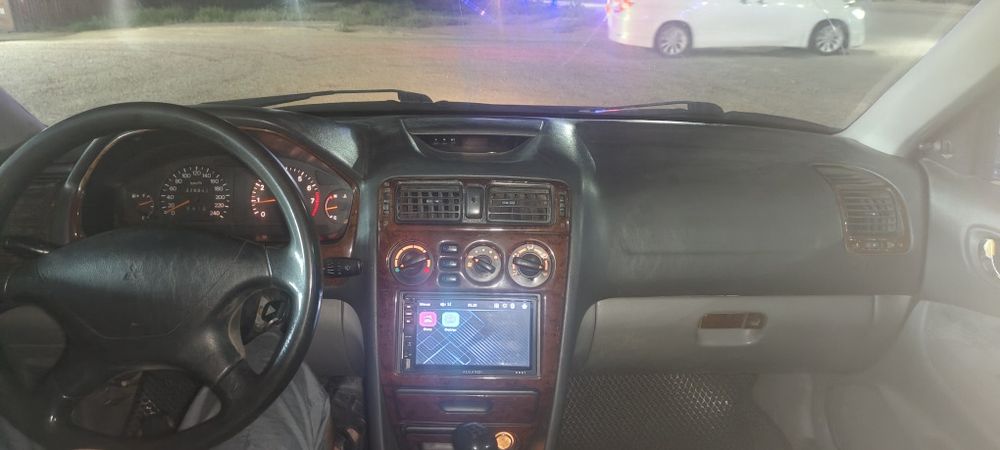 Митсубици Галант