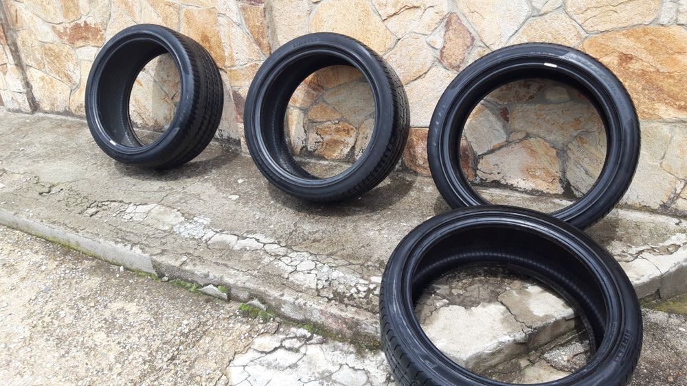 ГУМИ Pirelli P Zero 255 40 21.цена за 4бр.