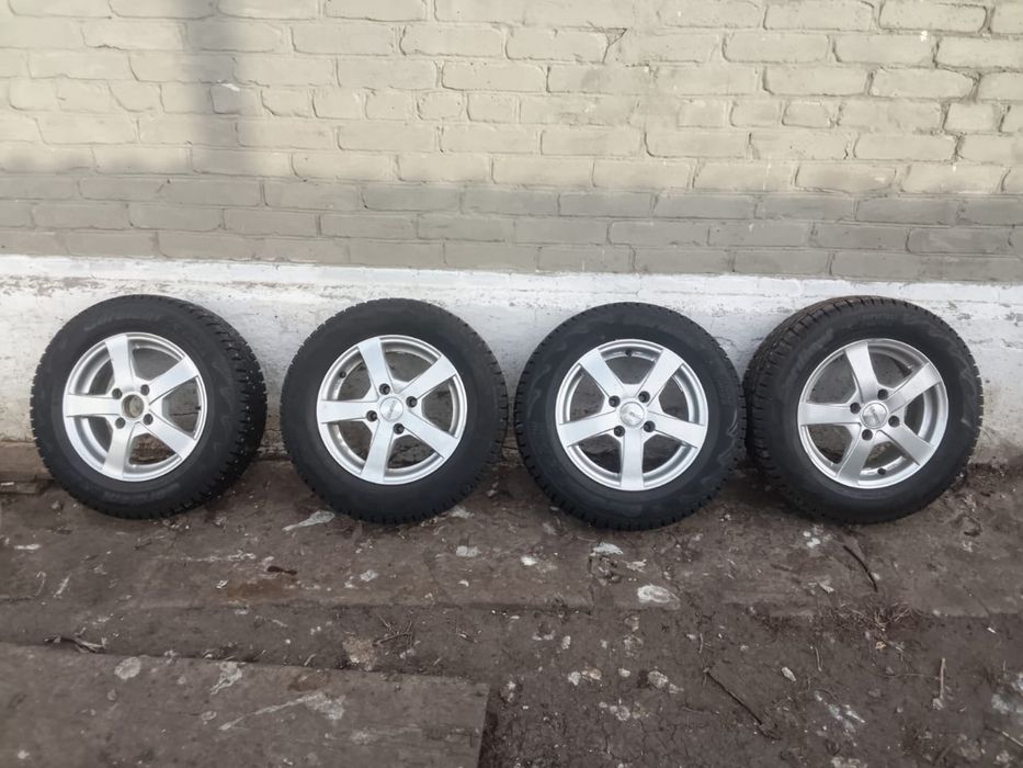Продам зимние колеса