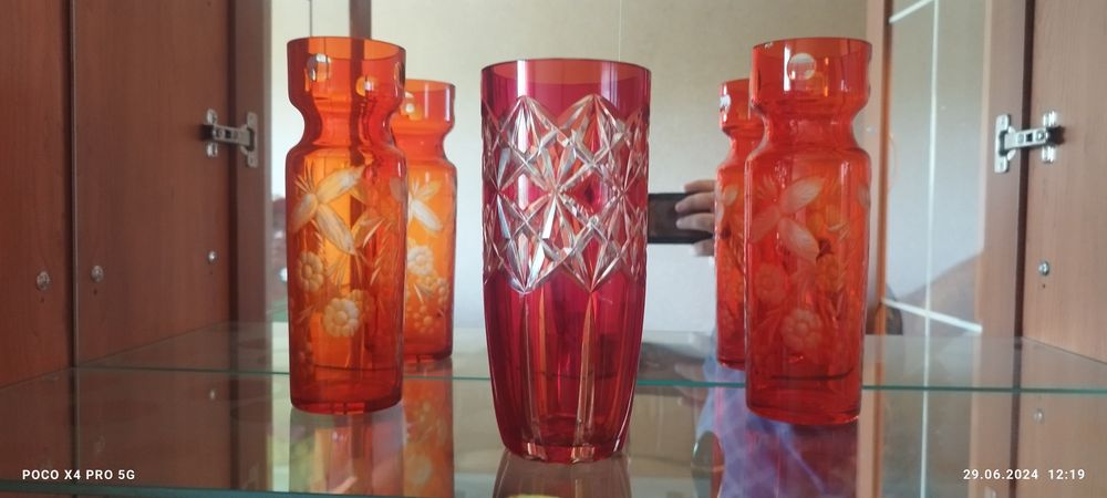 Вазы для цветов       .