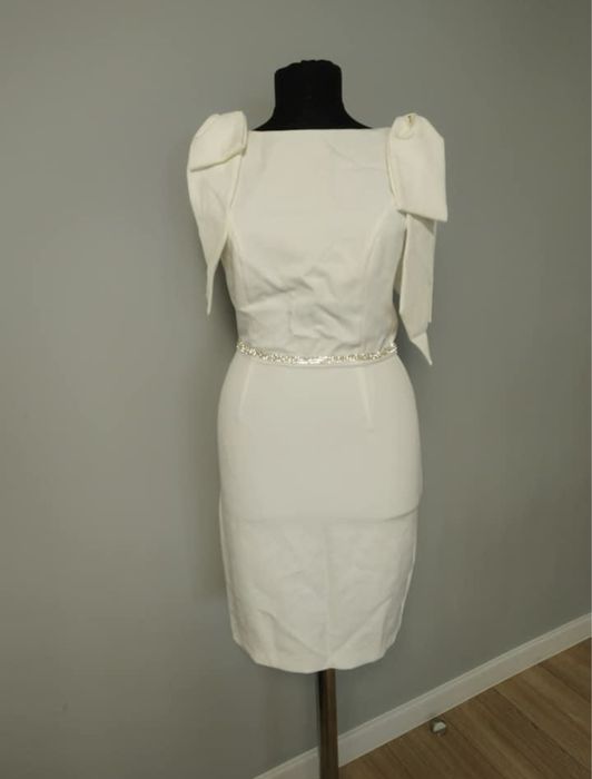 Rochie alba eveniment marimea xs-s realizata pe comanda