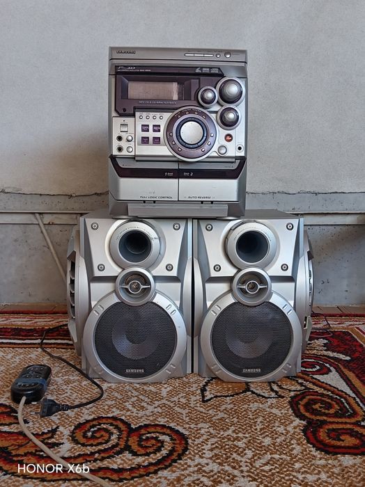 Muzikalni sentir sotiladi 3000w ishlashi zur
