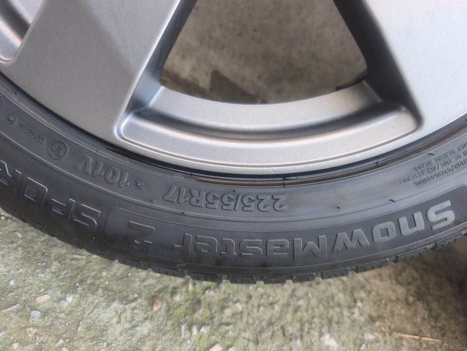 Гуми 225 / 55 17R