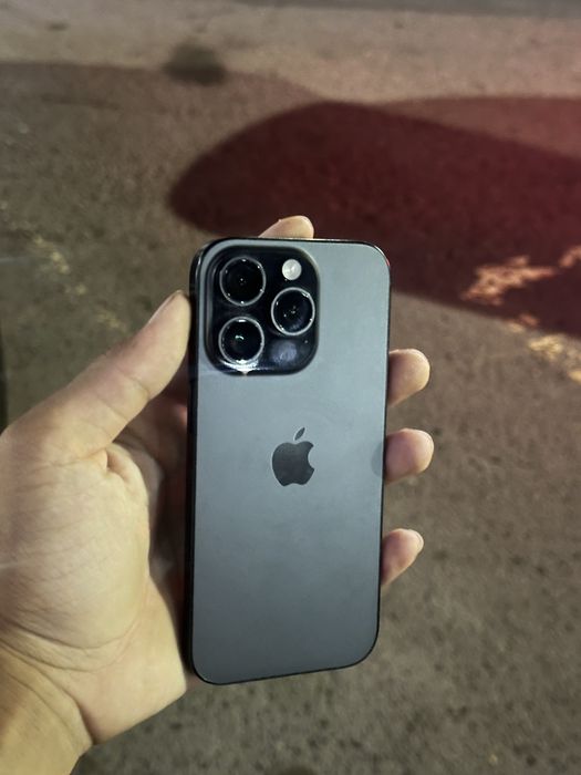 Продам iphone 16 pro