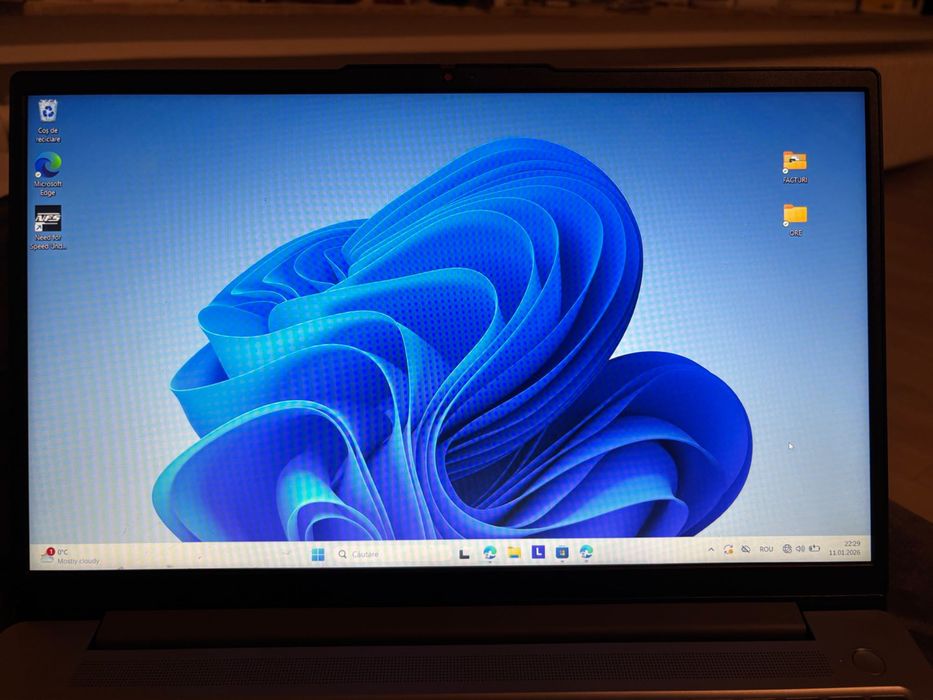 Vând Laptop Lenovo