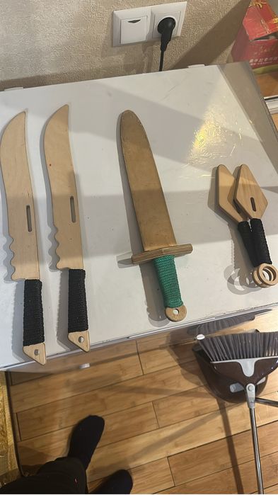 Деревянные мечи