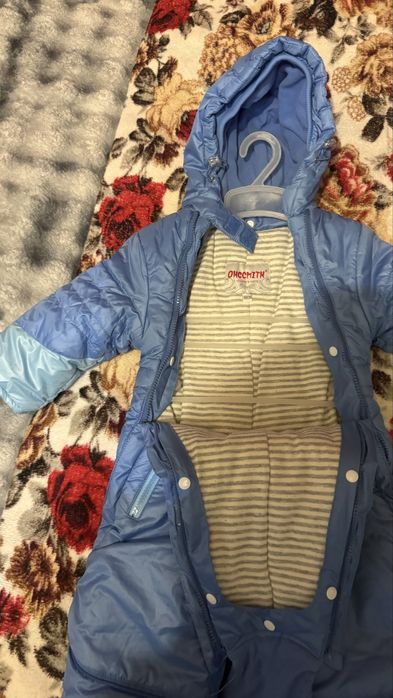 Продам детские комбинезоны