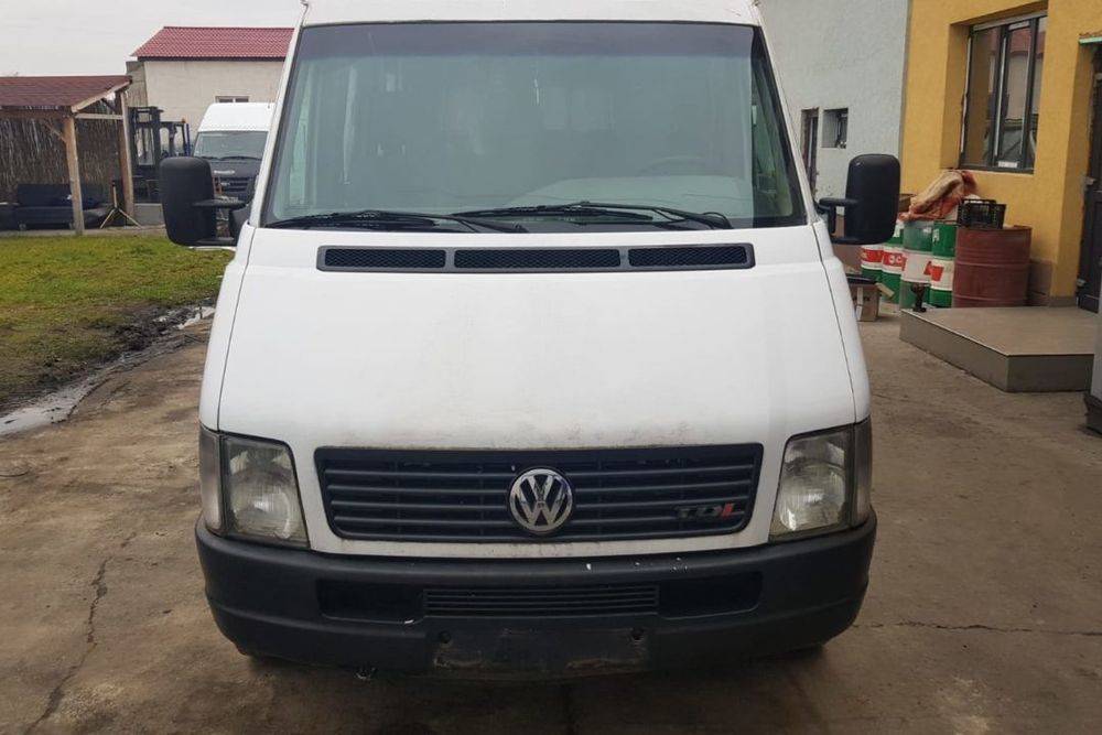 Dezmembrez Volkswagen LT Microbuz motor 2.8 TDI 2000 - 2006 Euro 3