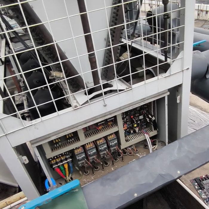 Чиллер ремонт / chiller reymont