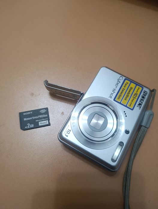 Sony Cyber Shot dsc-s930