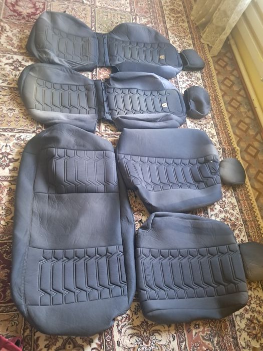 Продам чехолы на автомобиль