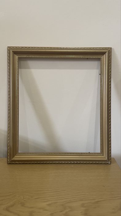 Рамка для картины (картон) 40 х 35 см