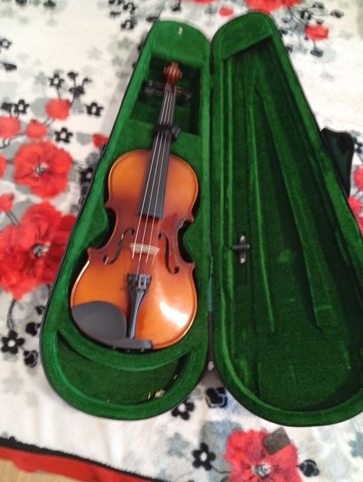 Vând vioara 3/4 elevi
