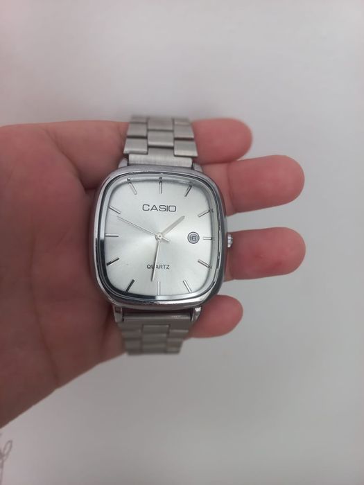 Продам часы мужской