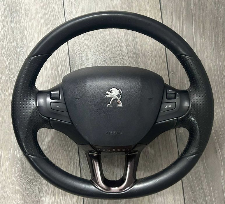 Volane PEUGEOT 208 Piele/Piele Perforata-Gama Peugeot