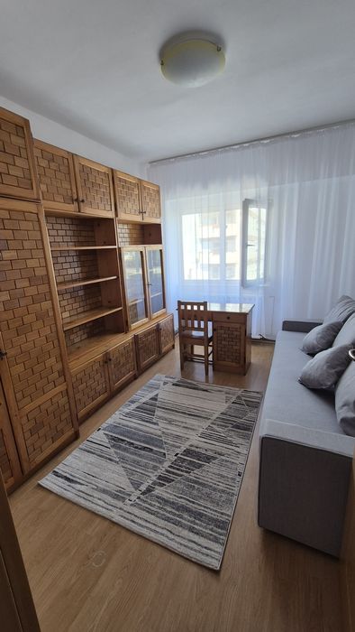 Apartament cu 3 camere zona între lacuri