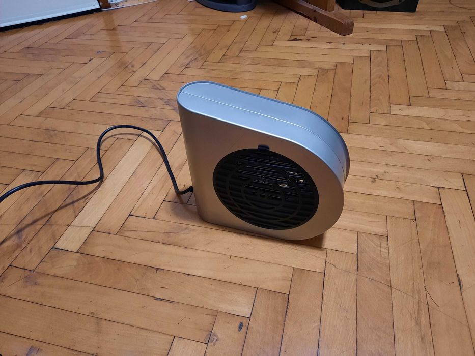 Лампа за унищожаване на комари и други  насекоми