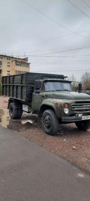 Зил стилади самосвал.