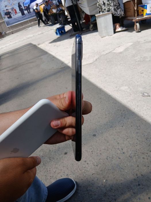 Iphone X s Max holati yaxshi linya tushgan yomkist 75 radnoy ochilmaga