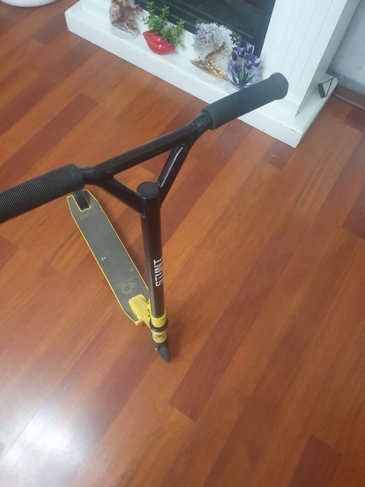 Vând trotineta de scheme