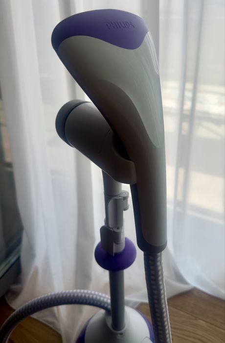 Aparat de calcat vertical cu abur Philips GC536/35