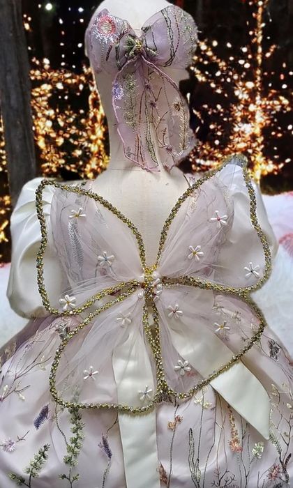 Прокатқа қыздар көйлегі беріледі