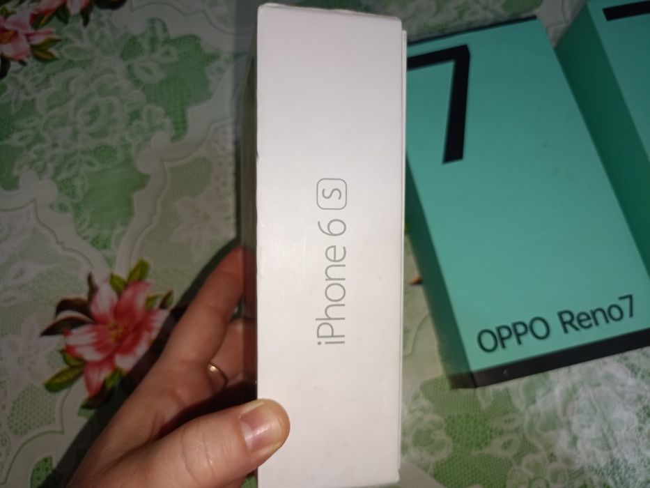 Каробка oppo reno7