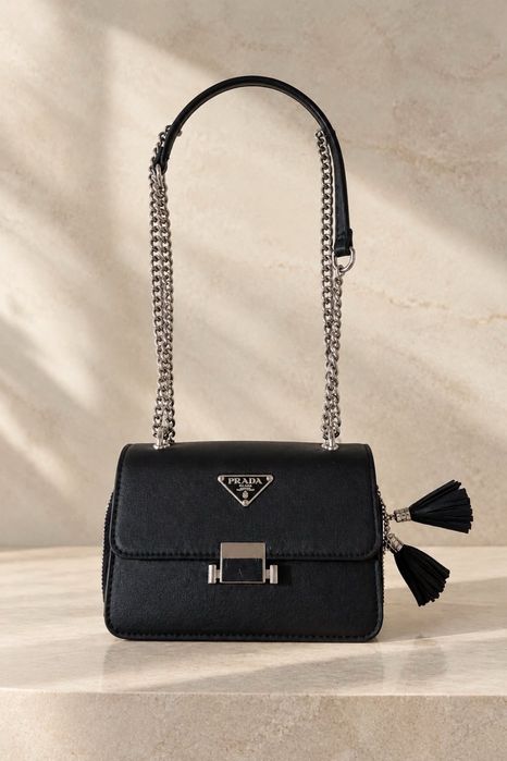 Geanta Prada neagra
