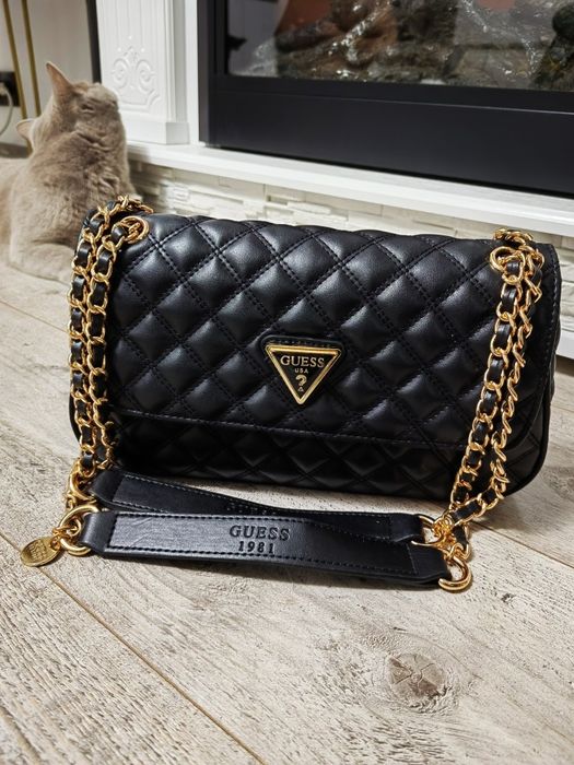 Genți dama. Modele diferite. Preturile difera in funcție de model!!