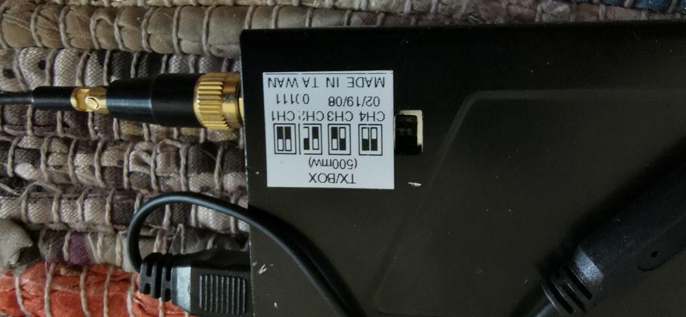 Nasture cu camera video si microfon spy