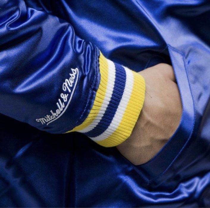 Mitchell & Ness NBA Golden State Warriors Heavyweight Satin Jacket - L