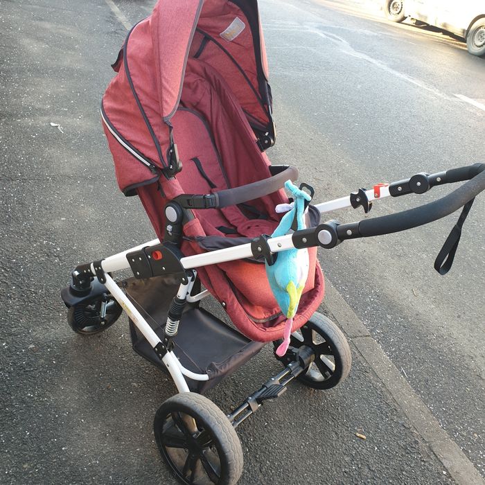 Carucior fetite cu geanta