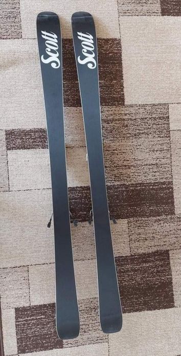 Schiuri Scott 155cm