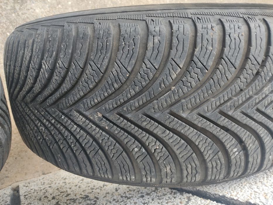 Зимни Гуми  - 225 55 R16 - Michelin Alpin 5