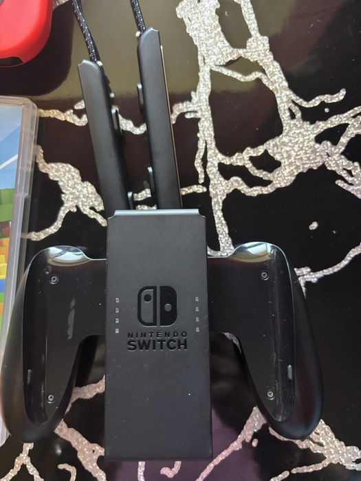 Nintendo Switch+ 2 игри