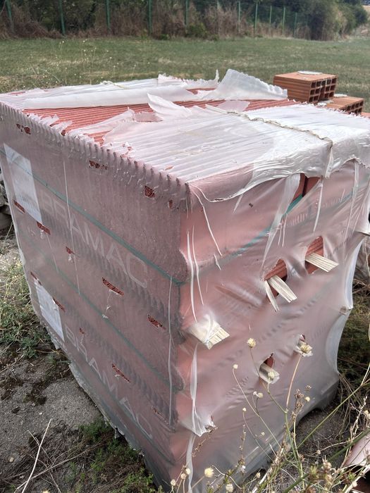 Продавам керемиди Bramac Икономик