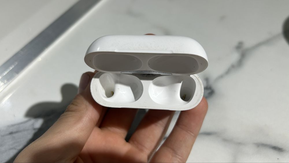 Кейс оригинальный от Airpods Pro 2