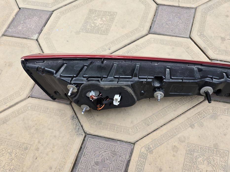 Фонарь задний центральный Kia k5